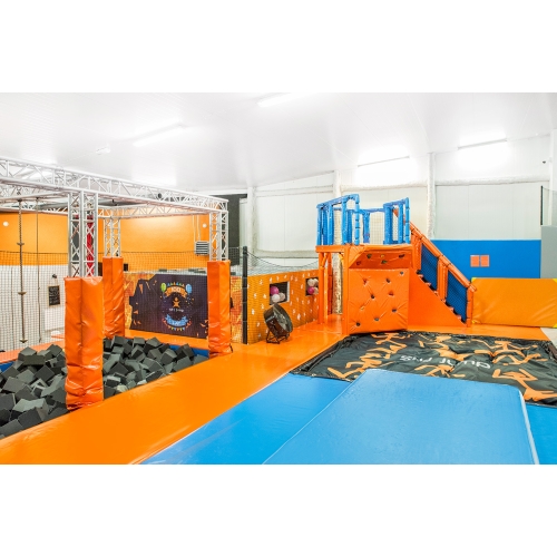 Trampolínový park - celá konstrukce s vybavením | Podnikání na prodej
