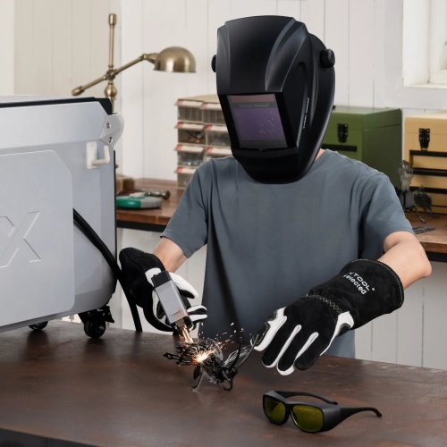 Příklad práce s kuklou xTool Selected a systémem MetalFab Příklad práce s kuklou xTool Selected a systémem MetalFab